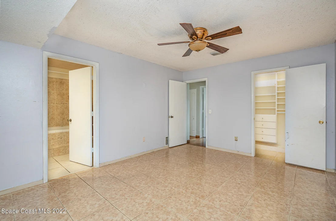 Photo of 960 Hooper Avenue NE