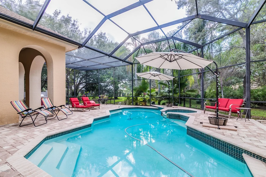 Photo of 774 Glengarry Drive