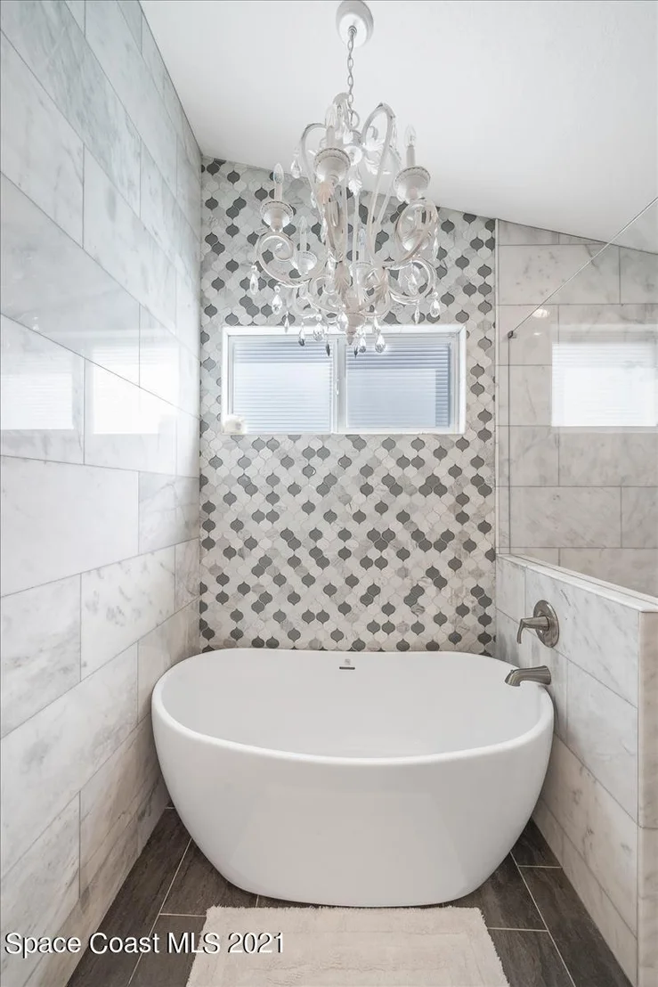 Photo of 1035 Jacaranda Circle