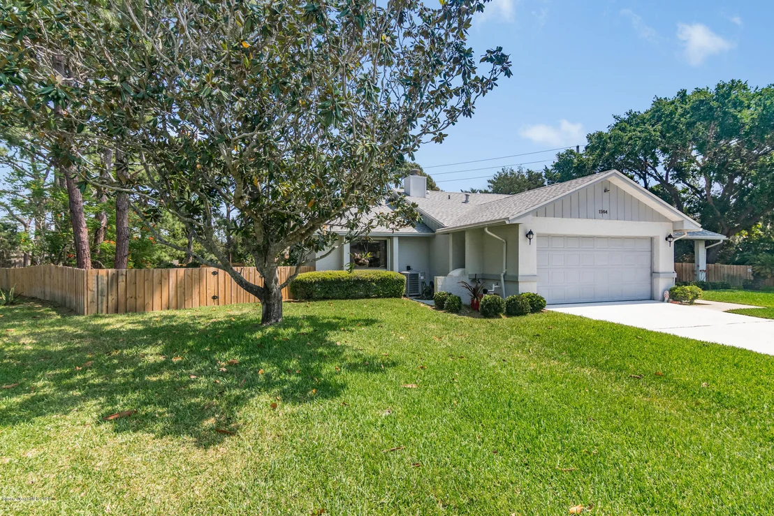 Photo of 1204 Foxfire Court