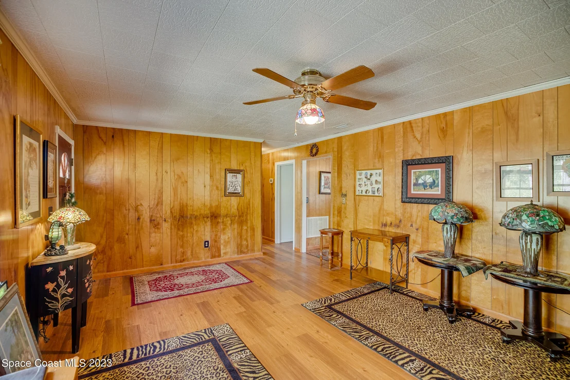 Photo of 385 Hall Road