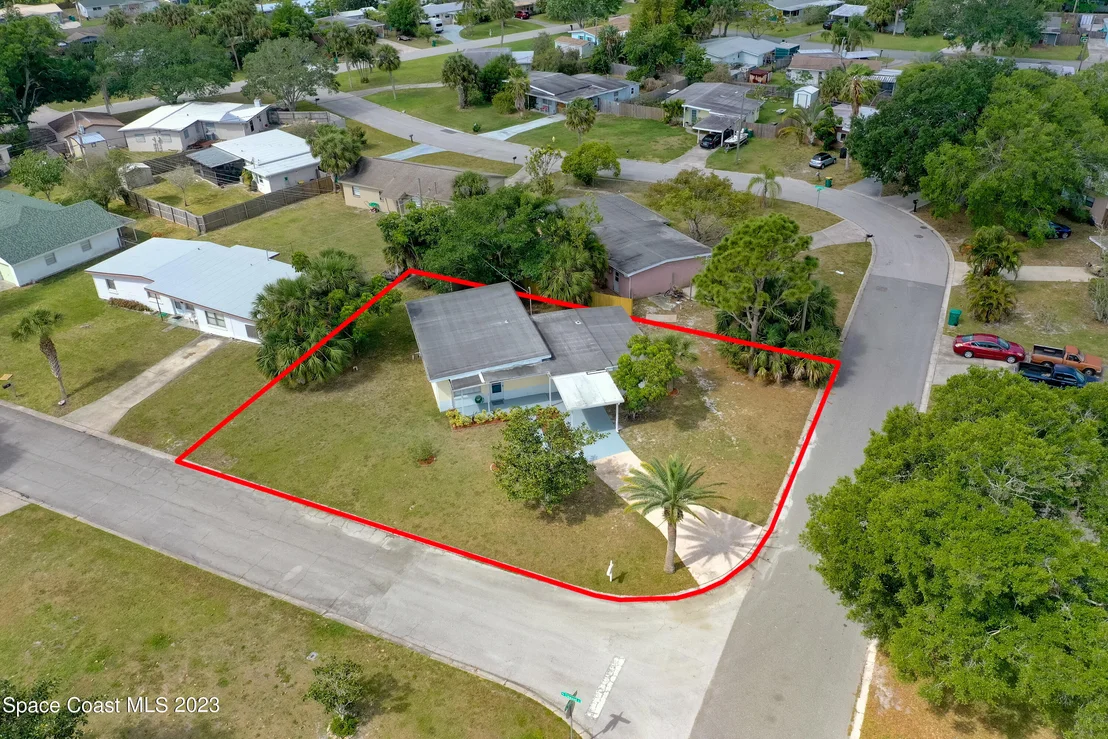 Photo of 1297 Ridgewood Drive