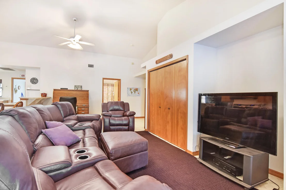 Photo of 5265 Pine Street