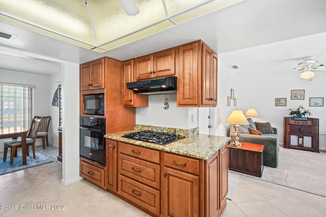 Photo of 453 Cardinal Drive