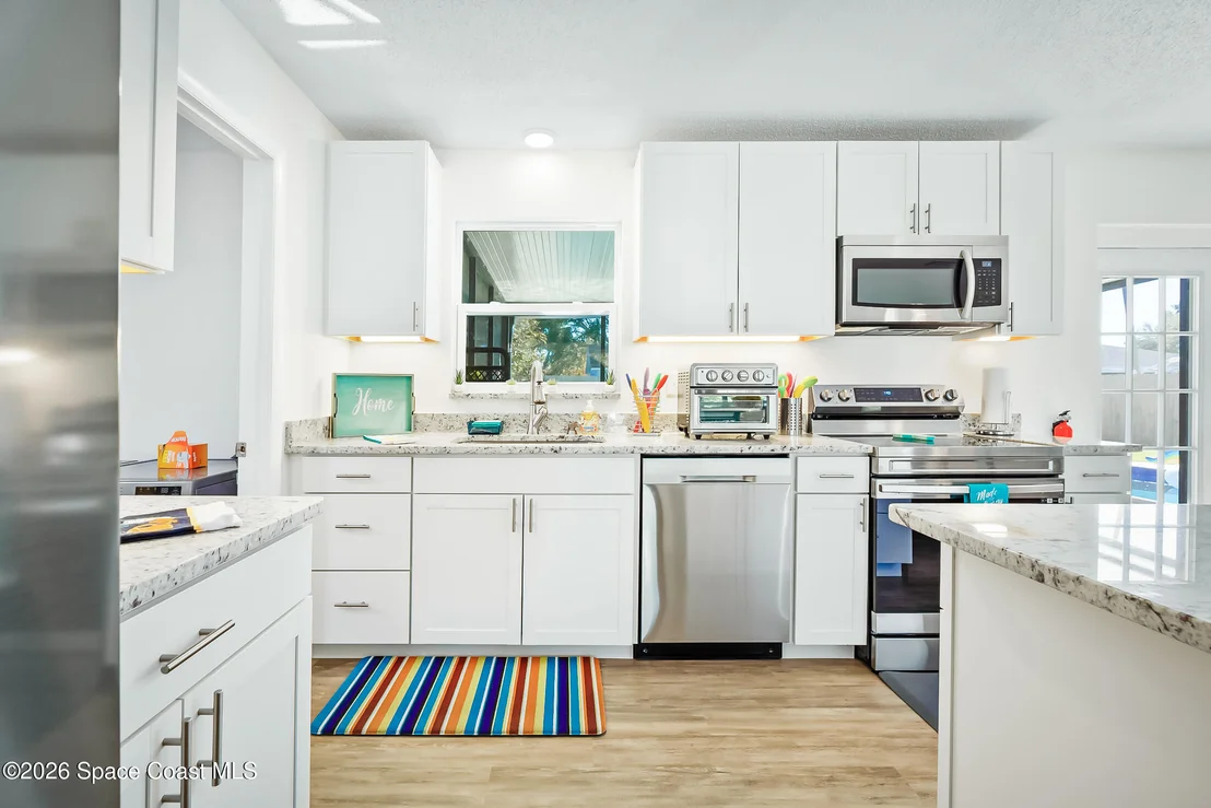 Photo of 557 Ixora Drive