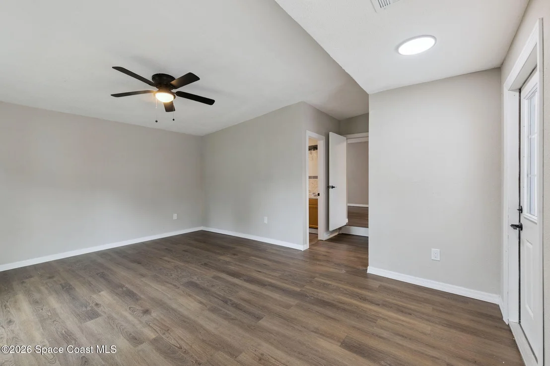 Photo of 1061 Bianca Drive NE