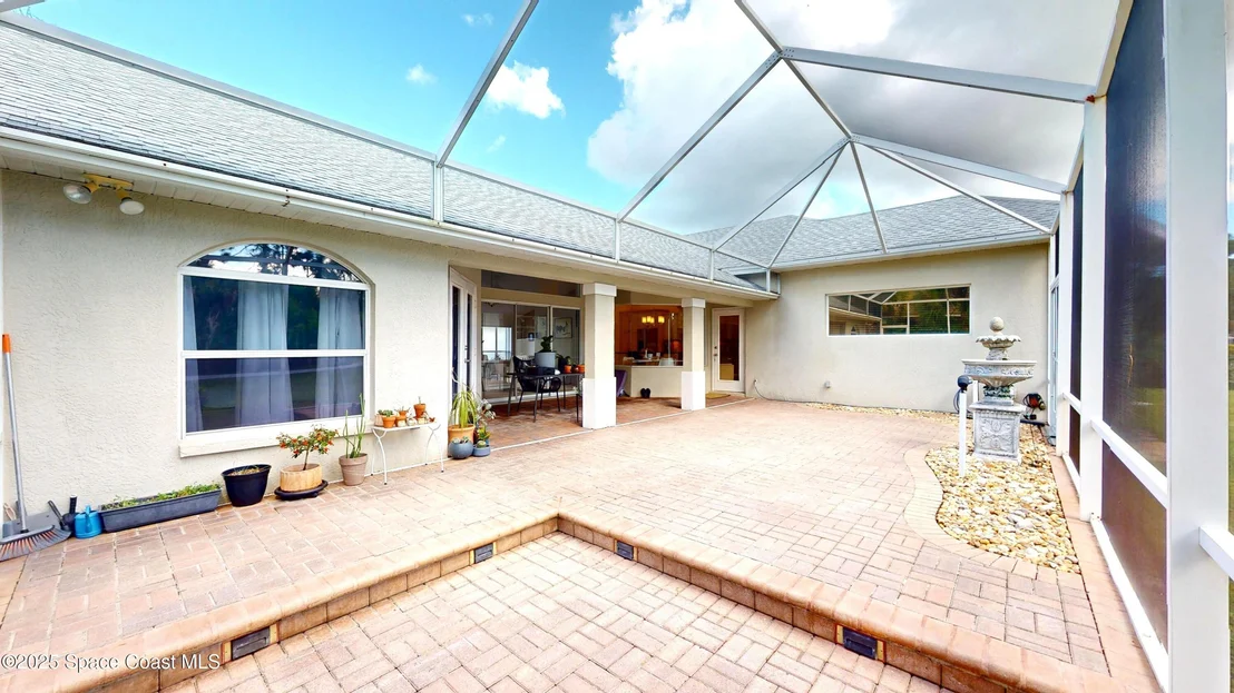 Photo of 3886 Peacock Drive