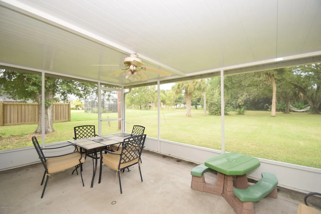 Photo of 3940 Lake Washington Road