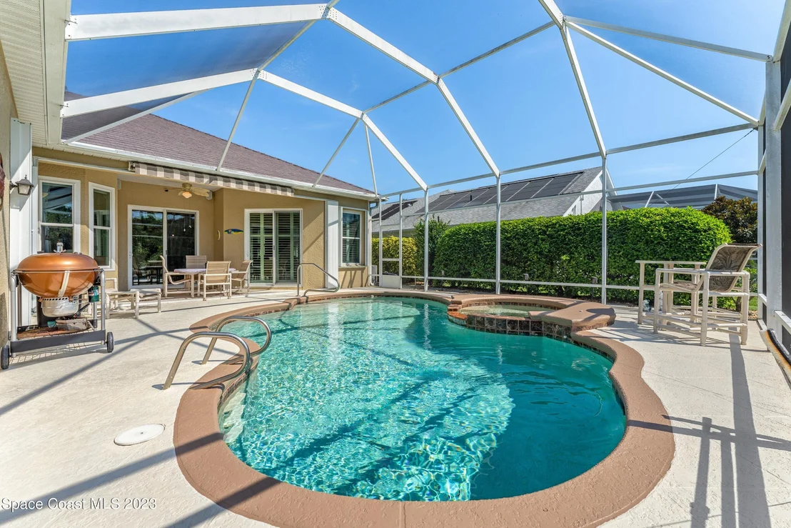 Photo of 665 Carriage Hill Road
