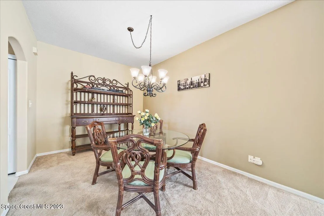 Photo of 1925 Golf Vista Boulevard