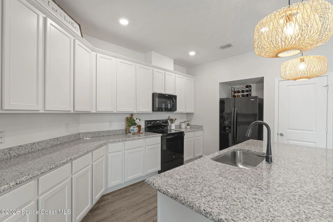 Photo of 975 Potenza Drive