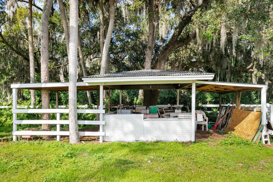 Photo of 2885 Turtle Mound Road