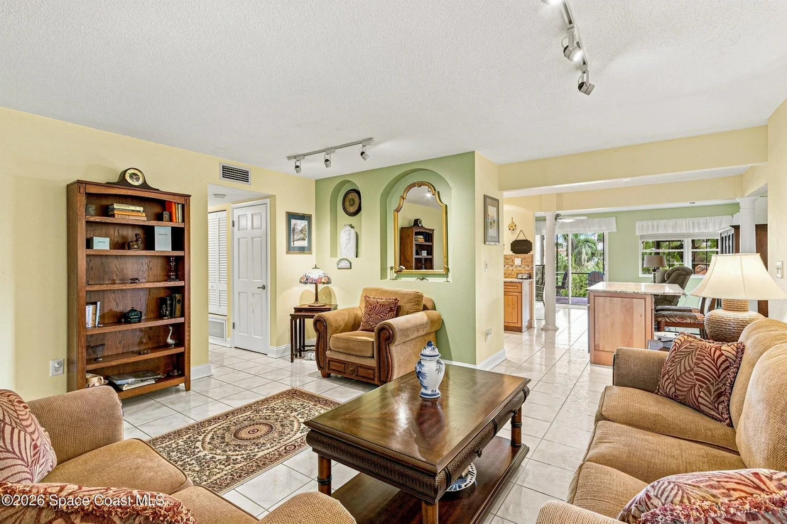 Photo of 889 Vance Circle NE