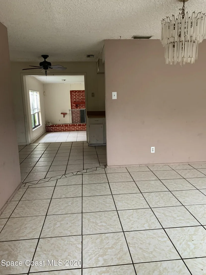 Photo of 1203 Myrtle Lane