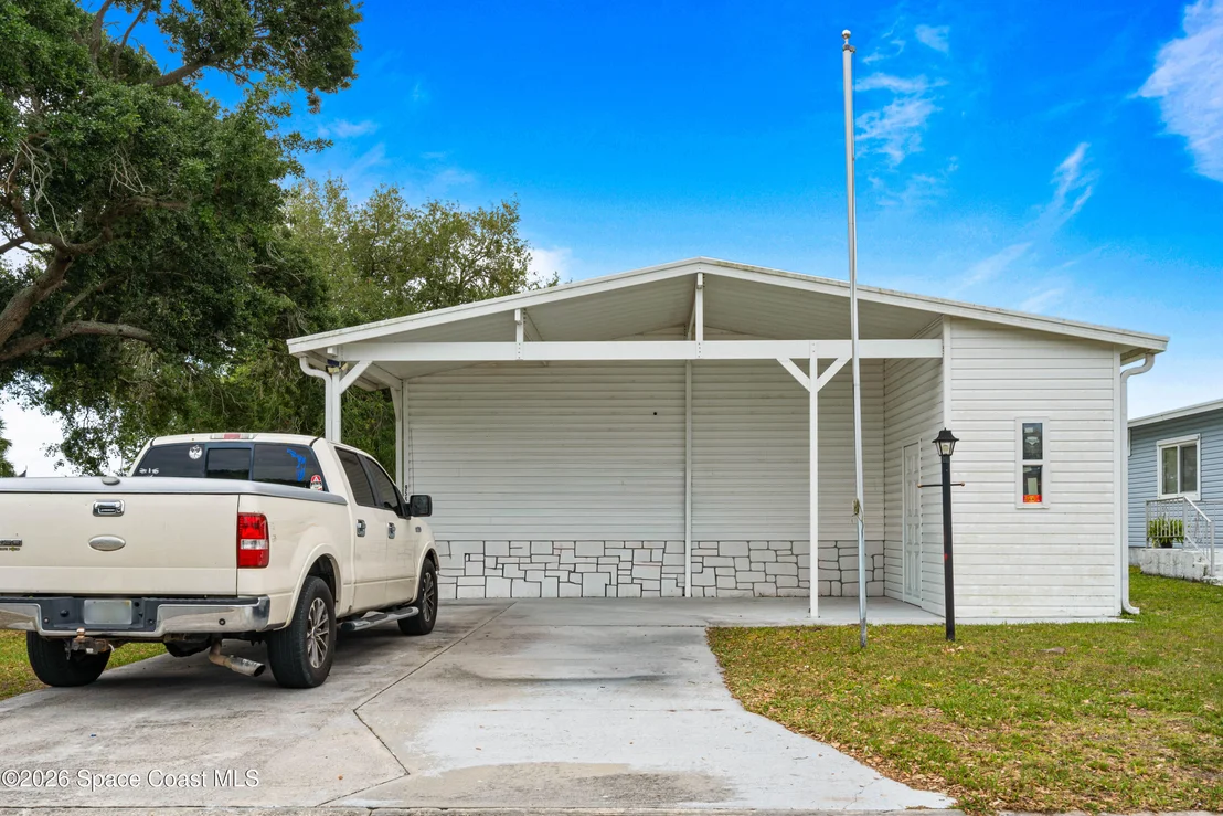 Photo of 958 Pecan Circle
