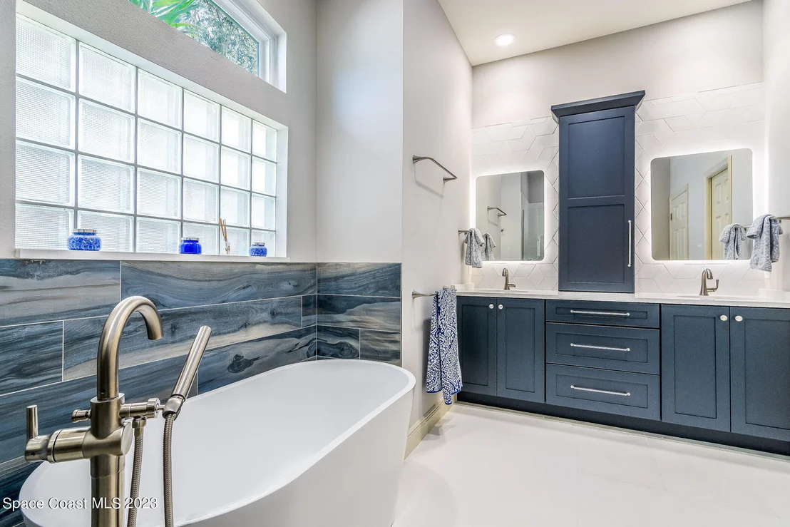Photo of 6147 Arlington Circle