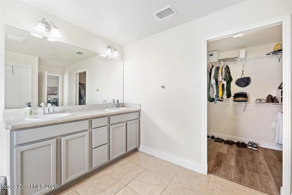 Photo of 3220 Constellation Drive