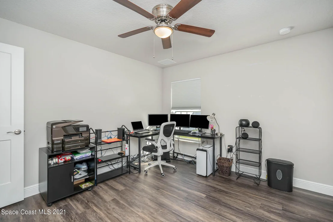 Photo of 1271 Buffing Circle SE