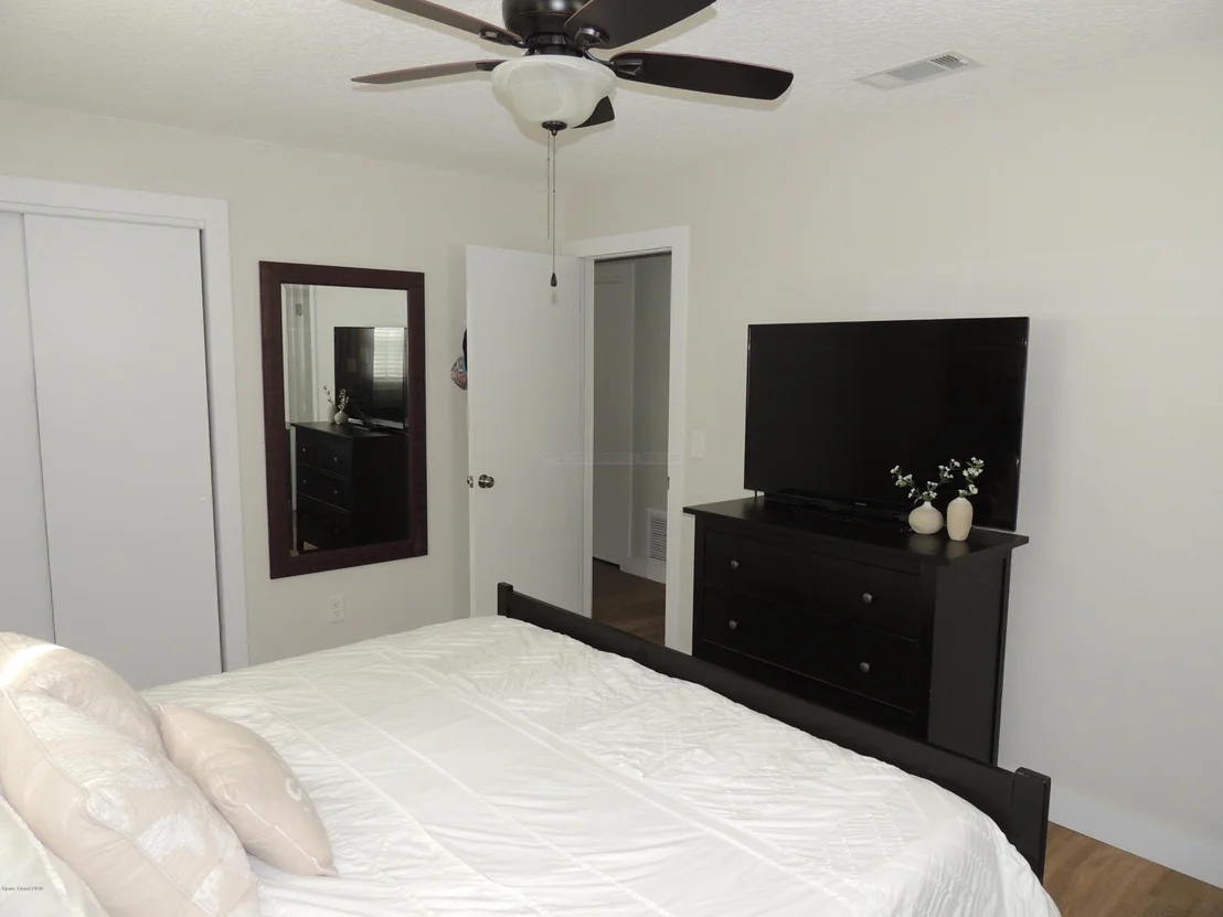 Photo of 991 Nagle Drive