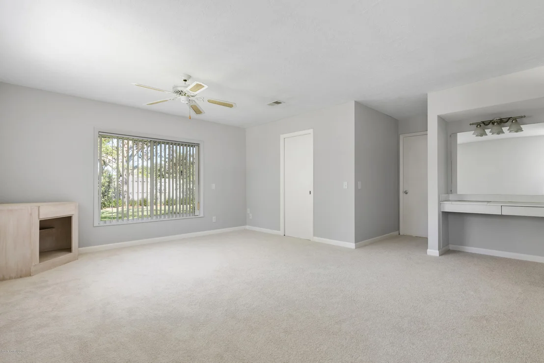 Photo of 596 Oak Ridge Drive