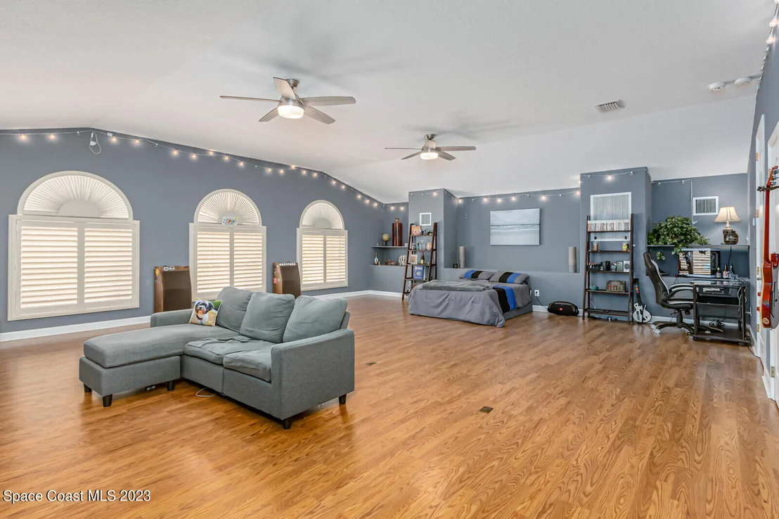 Photo of 5097 Templeton Place
