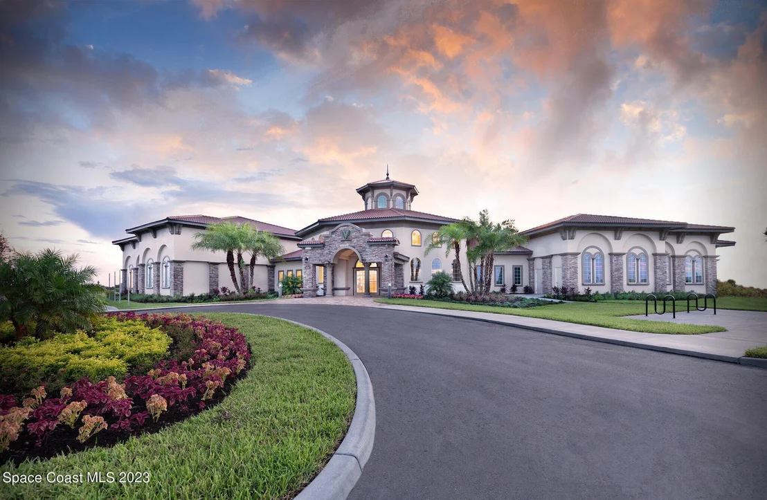 Photo of 7338 Bluemink Lane
