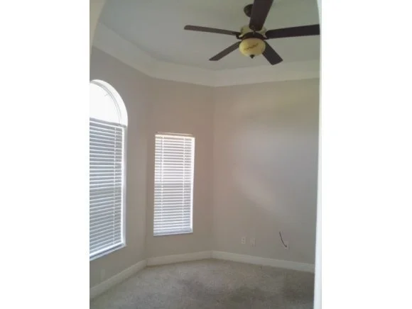 Photo of 1475 SE Damon
