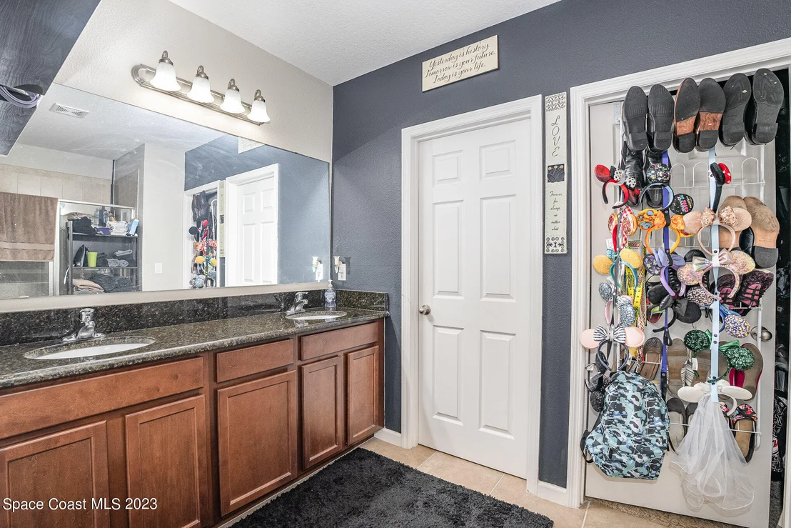 Photo of 1400 Scout Drive