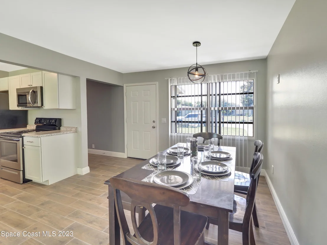 Photo of 2056 Little John Road