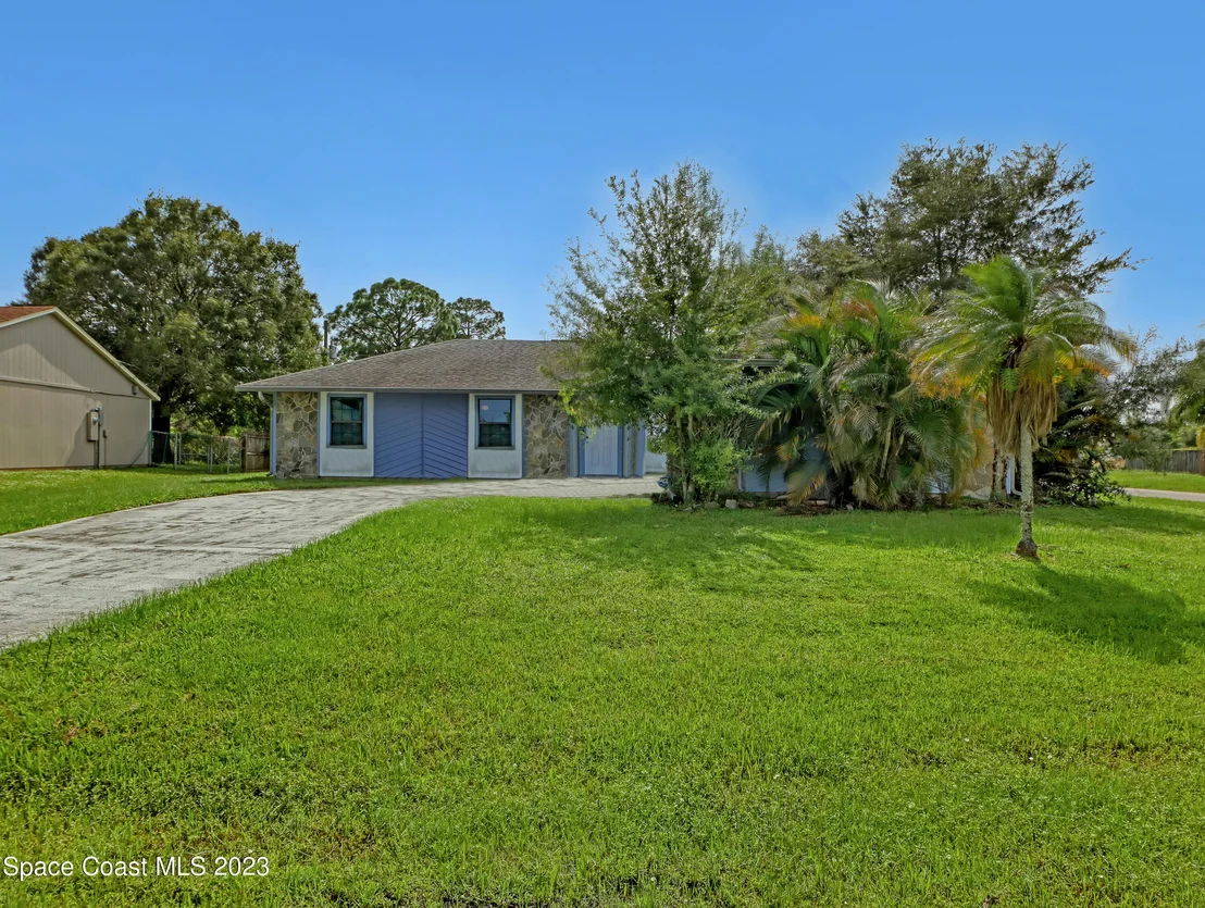 Photo of 232 Treu NW
