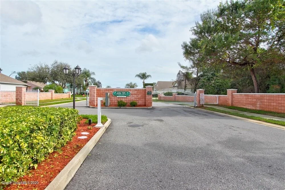 Photo of 1037 Pine Creek Circle NE