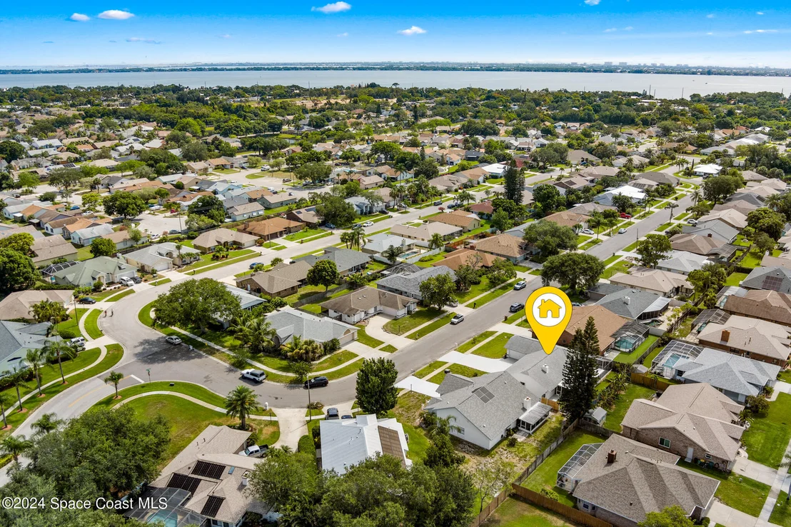 Photo of 2047 Bottlebrush Drive