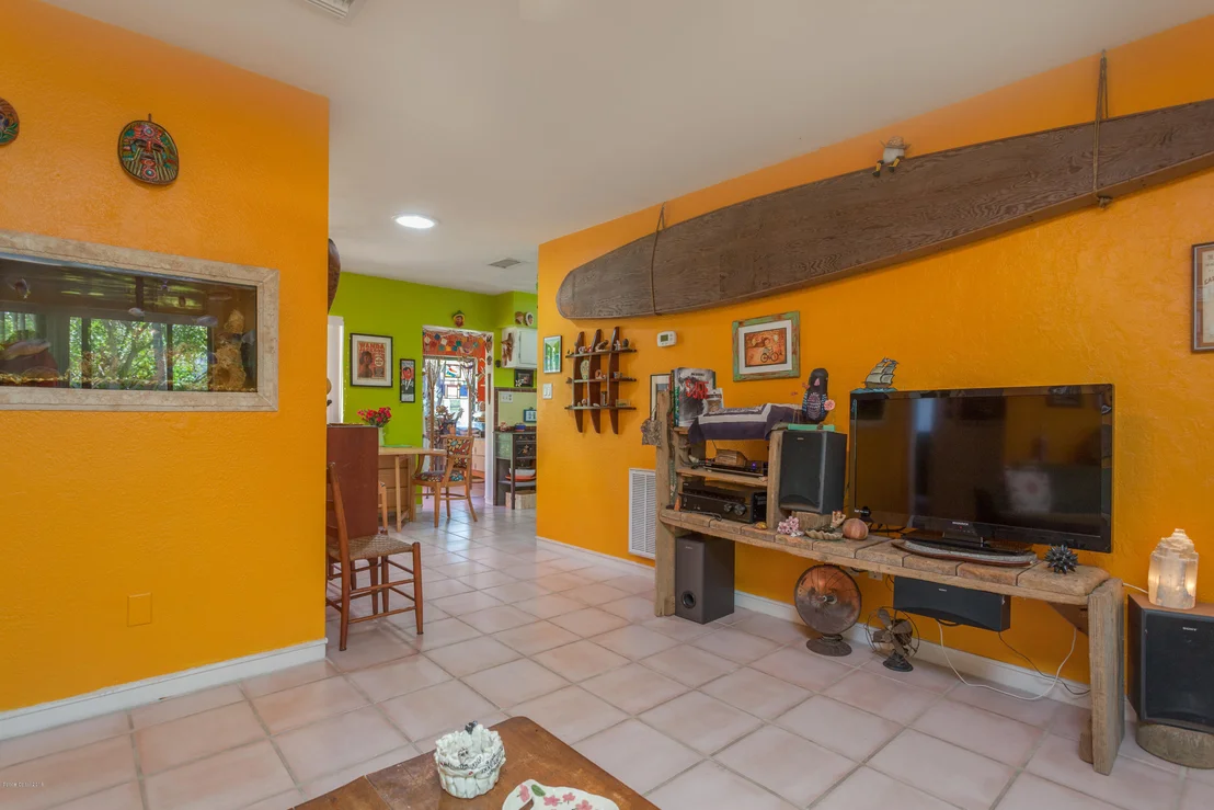 Photo of 1365 Bayshore Drive