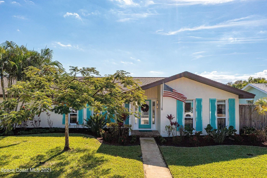 Photo of 203 Sand Pine Road
