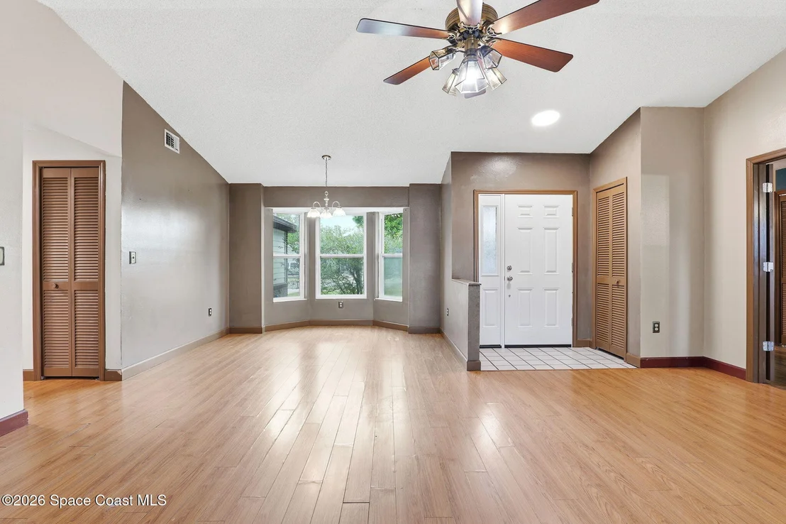 Photo of 1109 Fairlawn Drive