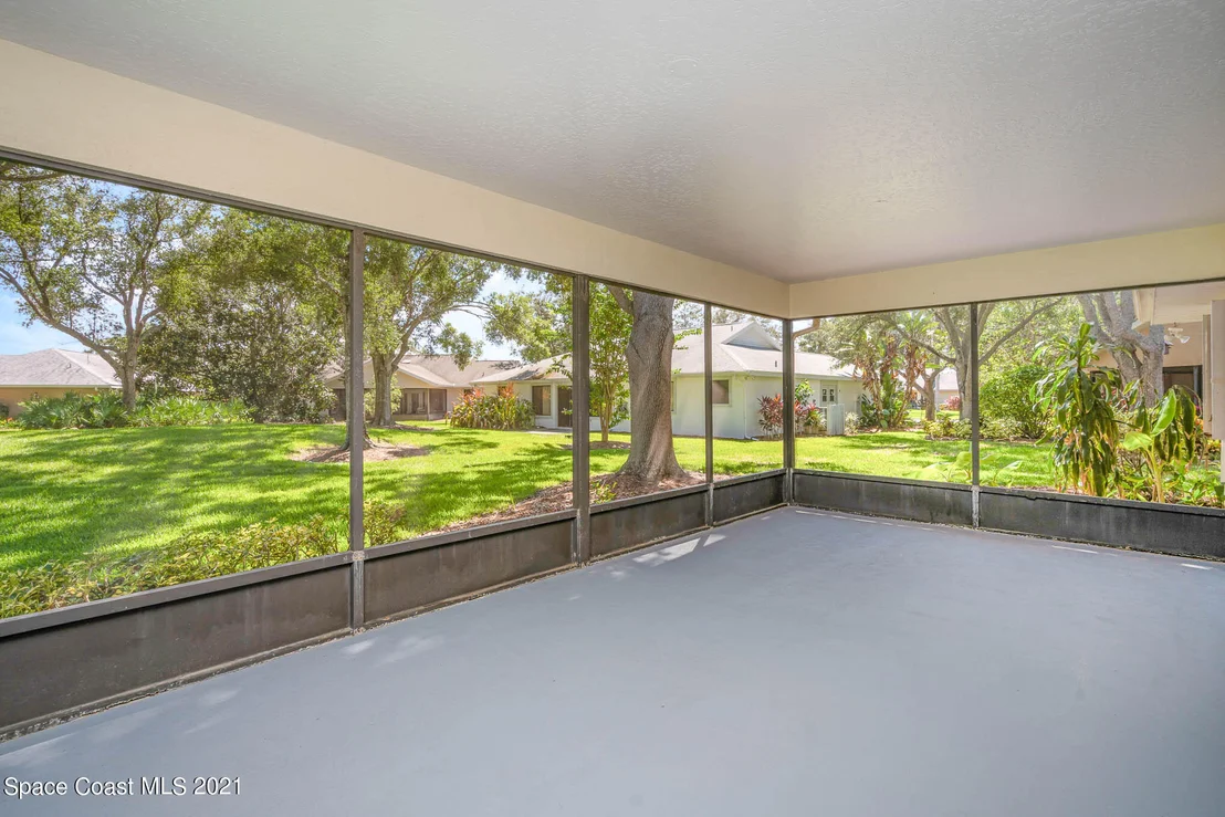 Photo of 1565 Freedom Drive