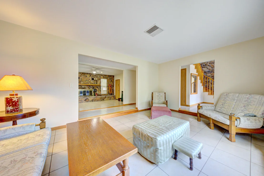 Photo of 4885 Rayburn Road