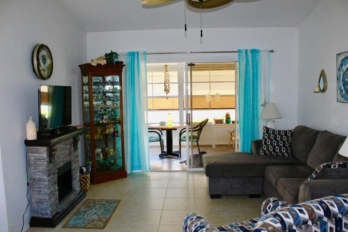 Photo of 1027 Goldenrod Circle NE