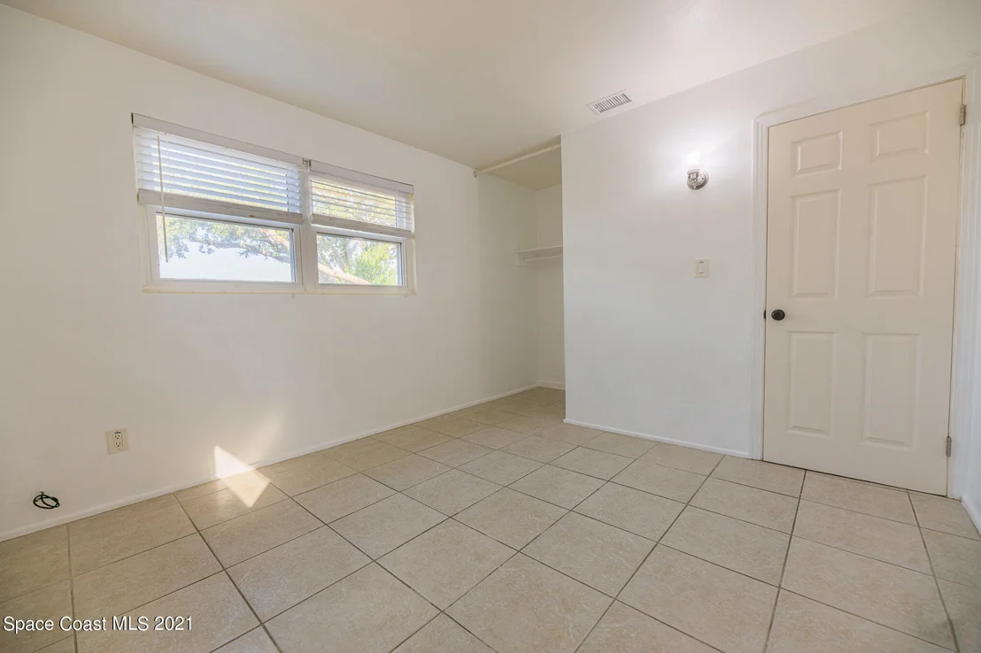 Photo of 1050 Myrtle Lane