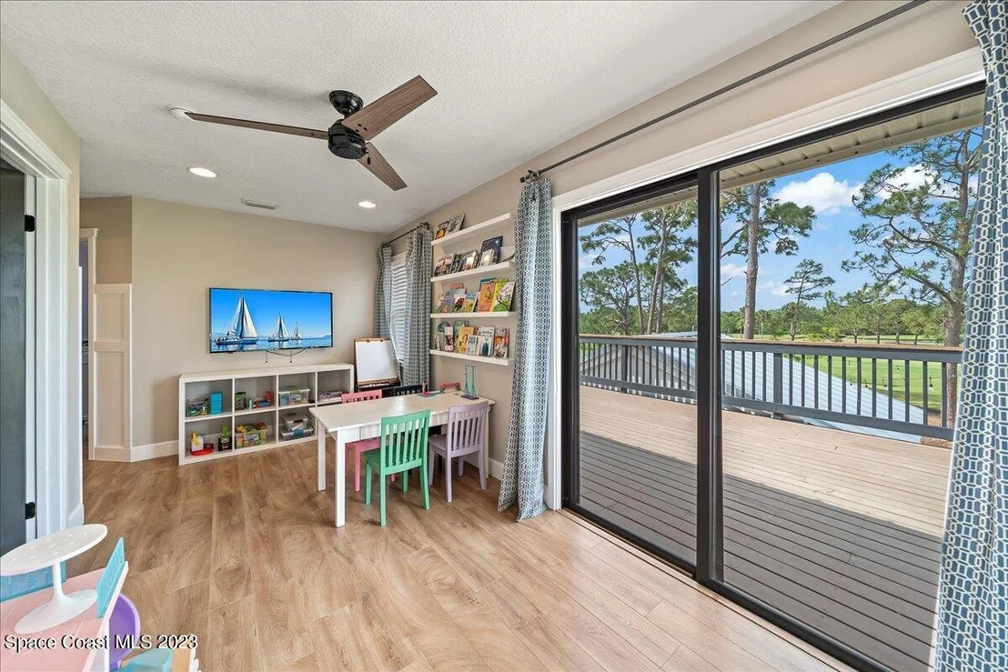 Photo of 520 Whispering Pines Circle