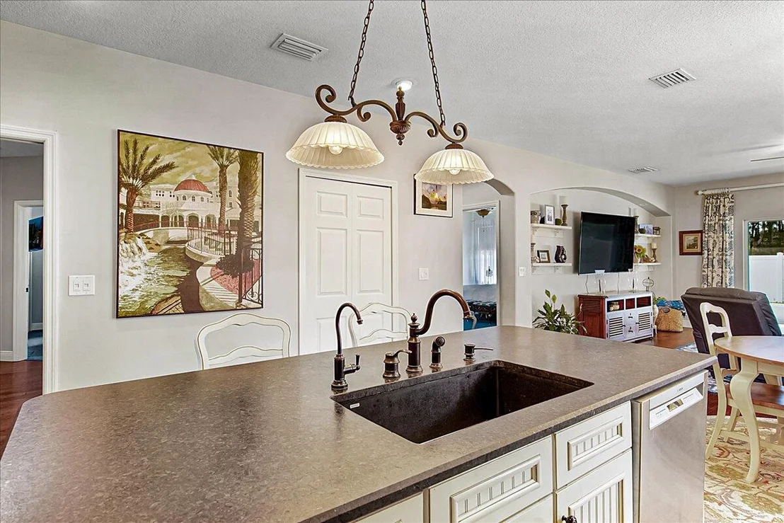 Photo of 2050 Bridgeport Circle