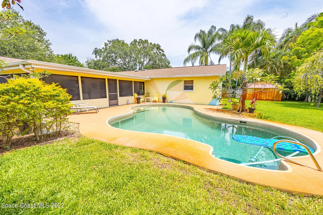 Photo of 2701 Golfview Drive
