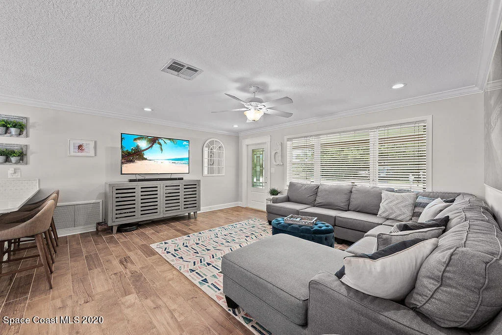 Photo of 435 Cinnamon Drive