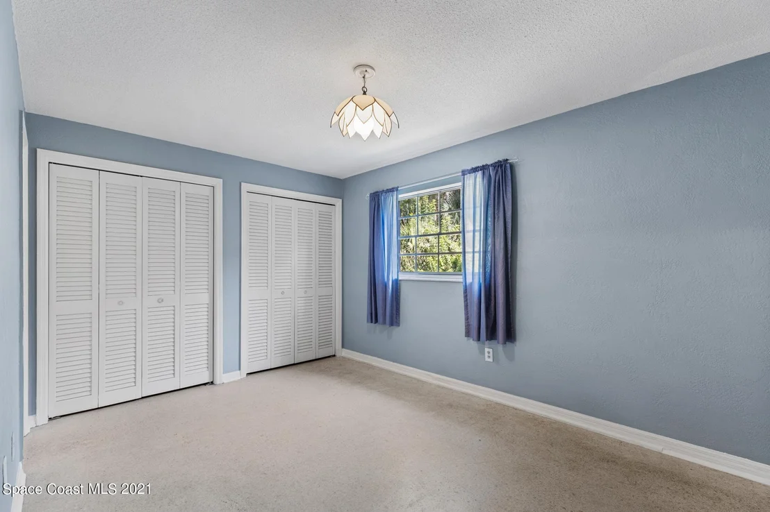 Photo of 110 Oakledge Drive