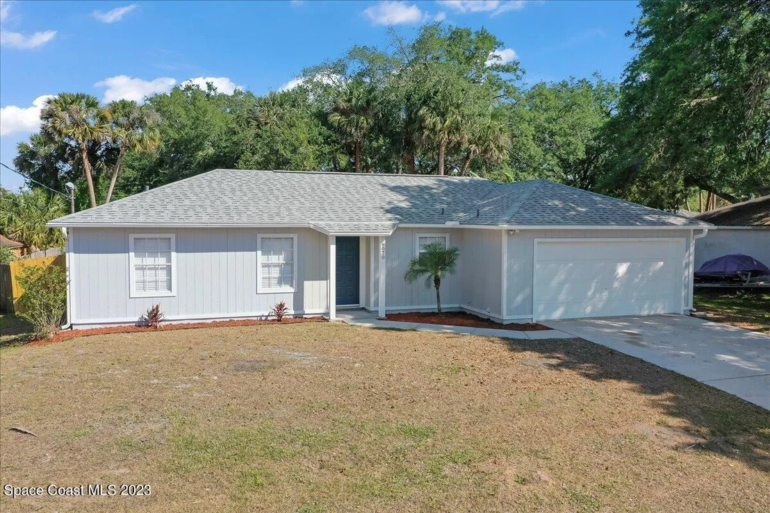 Photo of 6070 Adele Street