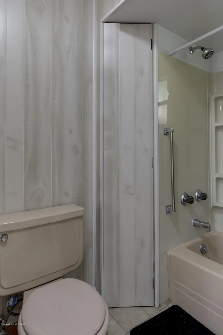 Photo of 1004 Woodsmere Circle