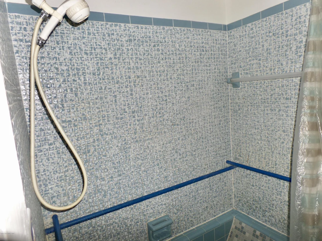 Photo of 2457 Kaiser Road