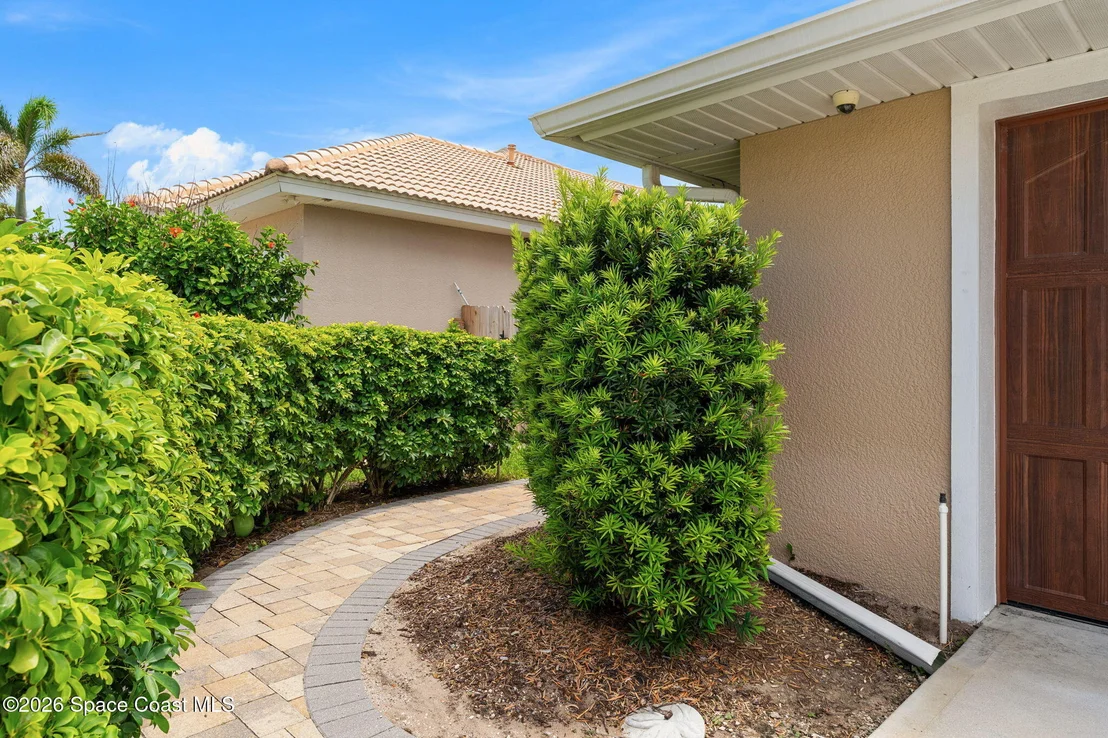 Photo of 241 Waterside Drive