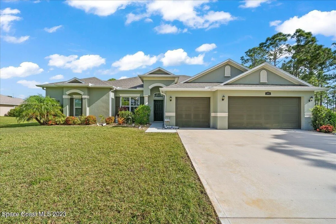 Photo of 4504 Celestial Drive
