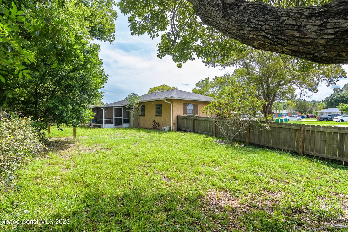 Photo of 746 Venus Drive